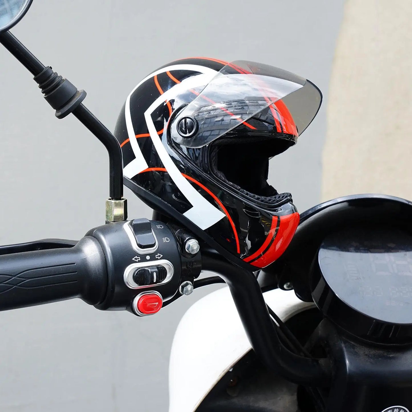 Fashion Pet Safety Mini Motorcycle Helmet Small Dog Puppies Props Cute Riding Anti-collision Photo Toys Pets Styling Hat